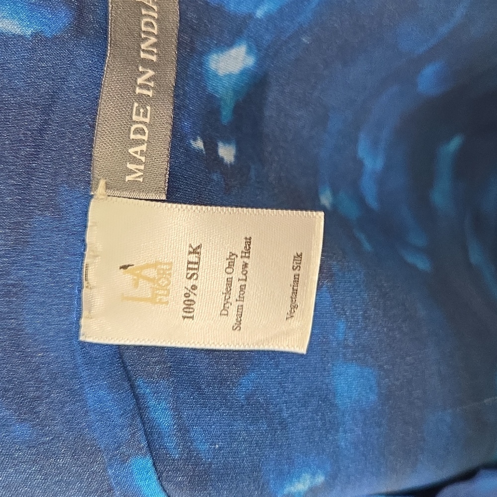 La Fuori Paillet Print Casa Dress In Blooming Sky Size Small NWT - Picture 12 of 14